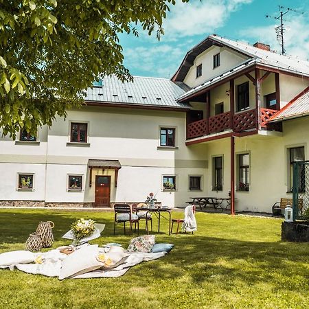 Penzion Apartmany Hetlin Cerniny Exteriör bild